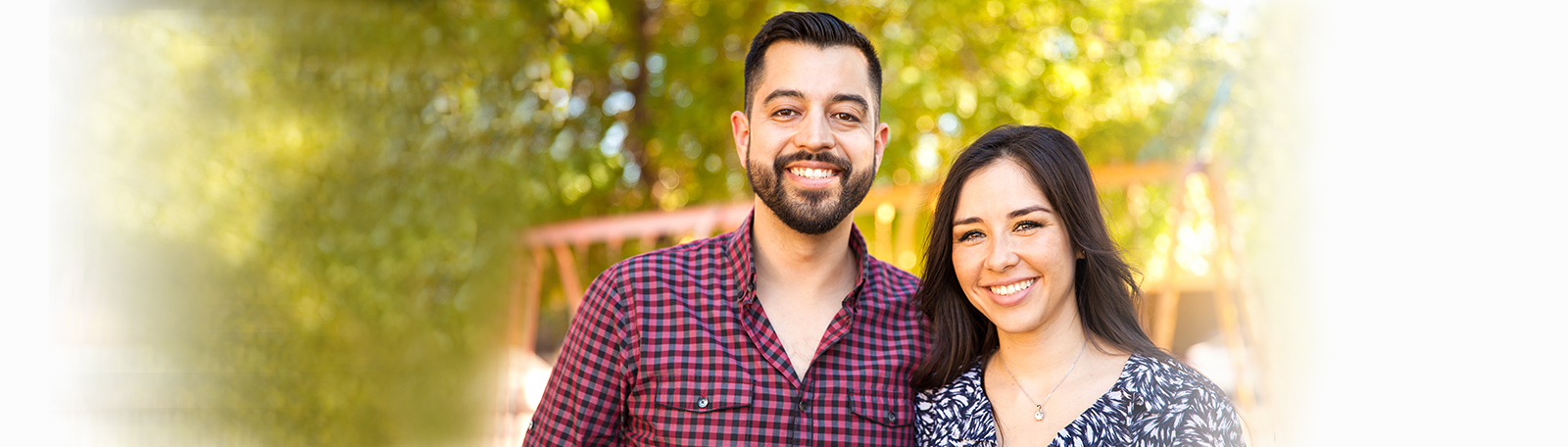 happy couple dating in their 30s